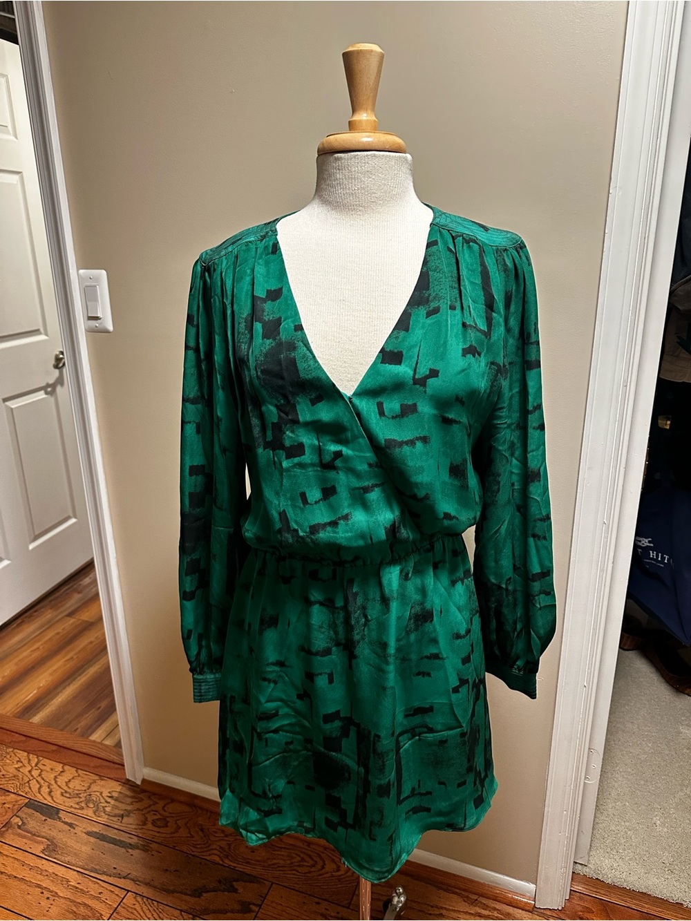 Parker Emerald Green and Black Printed Silk-Like Chemise